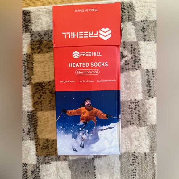 Freehill Heated Ski Socks - Picture 1 of 1